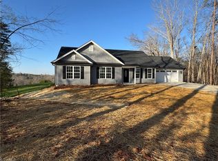 586 Culler Rd, Pinnacle, NC 27043