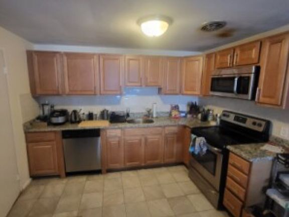 3rd image of 110-115 Babcock St #28E