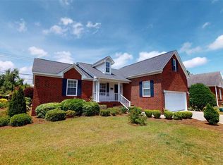 3037 Pointe Dr, Florence, SC 29501