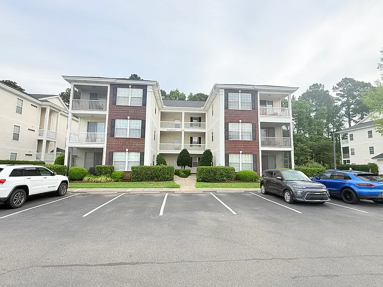 1306 River Oaks Dr #3F — Photo 4