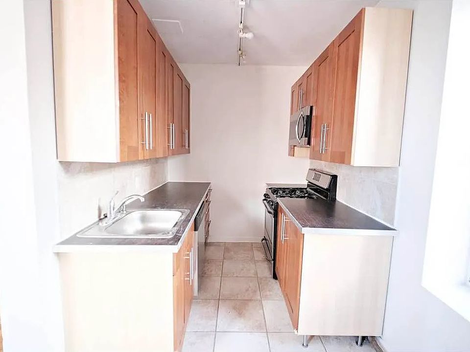 1st image of 401 Edgecombe Ave #D6