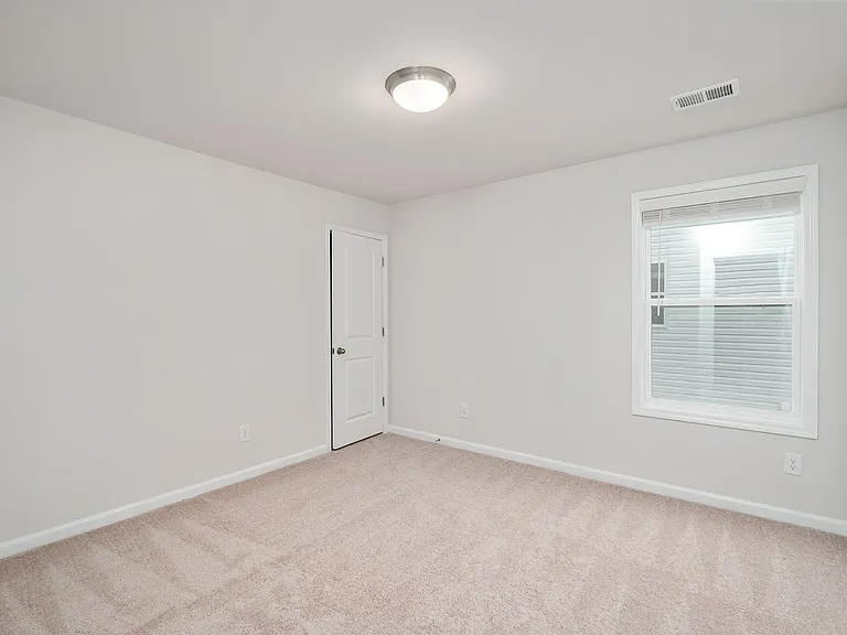 775 Justify Loop — Photo 19