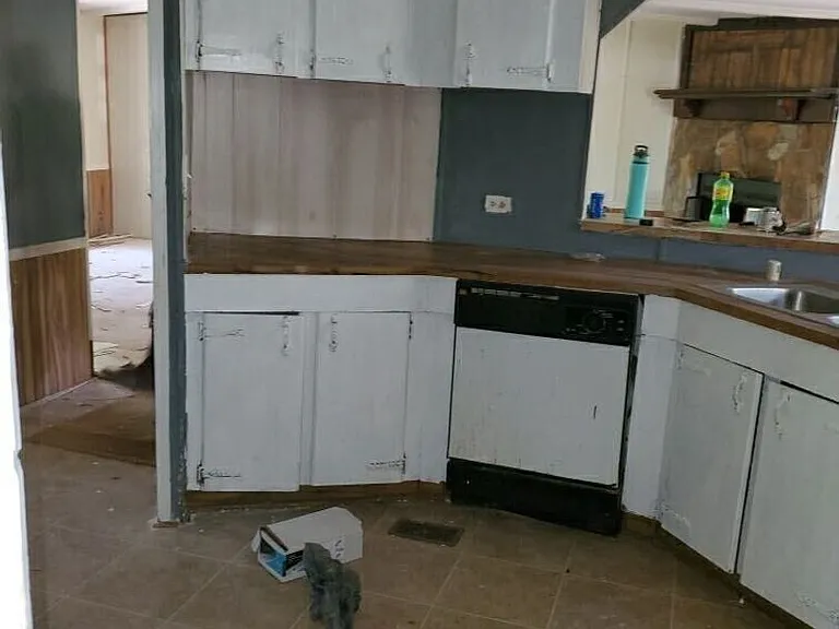 722 Lime Ln — Photo 2