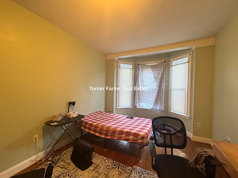 37 Hillside St #A — Photo 12