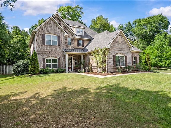 2nd image of 411 Cypressglade Ln