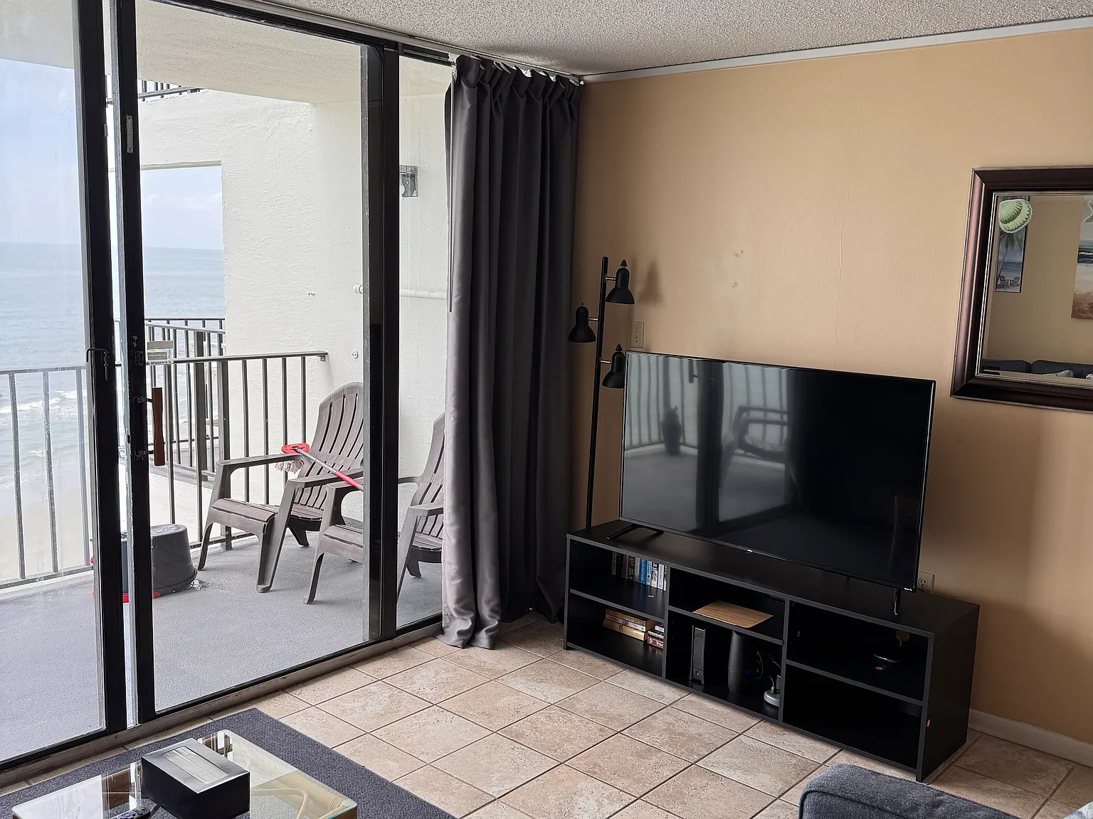 2 bed, 850 sqft, $3,500 — Photo 4