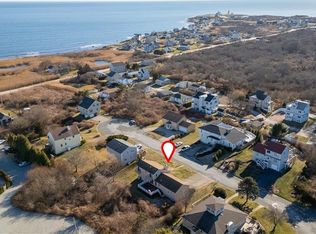 8 Village Ln, Narragansett, RI 02882