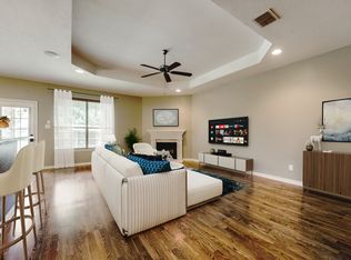 2206 Creek Side Dr, Weatherford, TX 76087