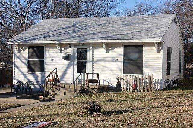 1st image of 7456 Willis Ave