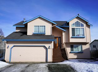 7811 Crescent Hill Cir, Anchorage, AK 99507