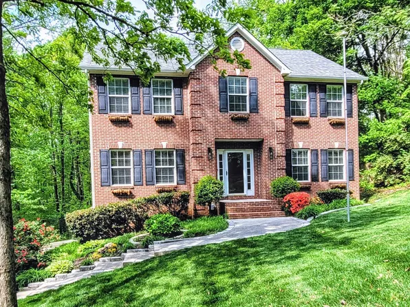 1647 Ila Perdue Dr, Knoxville, TN 37931