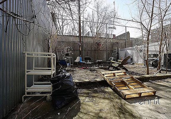 3rd image of 216 Boerum St #1R