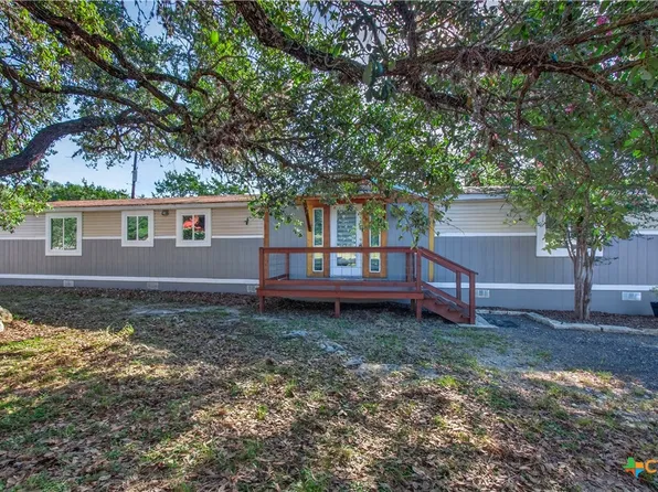 1265 Arcadia Dr, Canyon Lake, TX 78133
