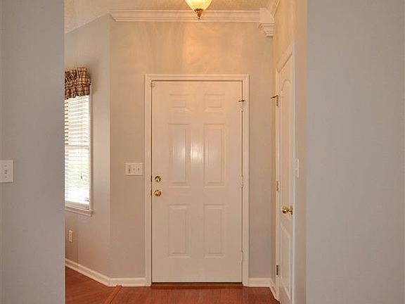 3rd image of 10058 Meredith Ln SE