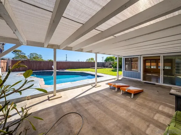 1607 Watwood Rd, Lemon Grove, CA 91945