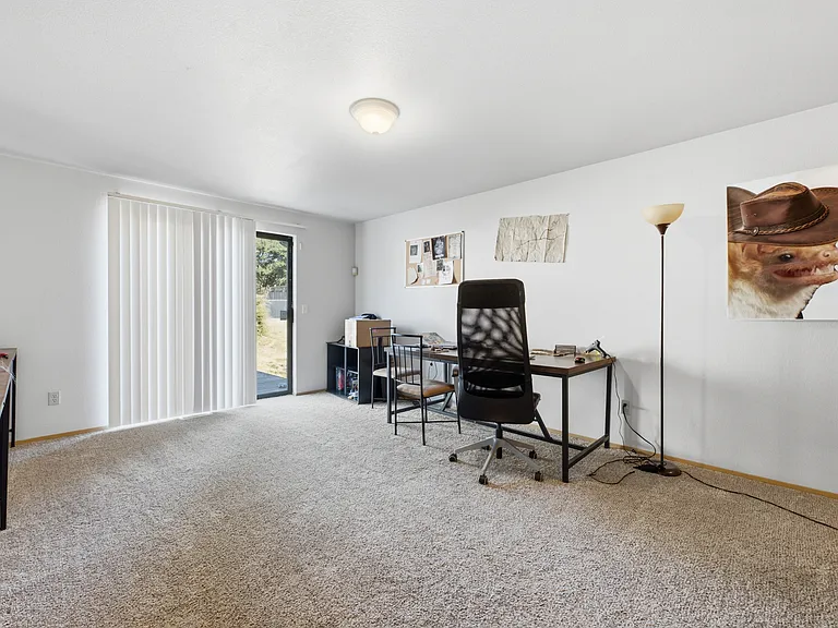 627 Shannon St — Photo 11