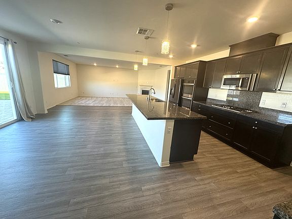 5th image of 26110 Almond Ct