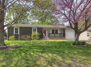 1405 Prospect Ave, Carthage, MO 64836