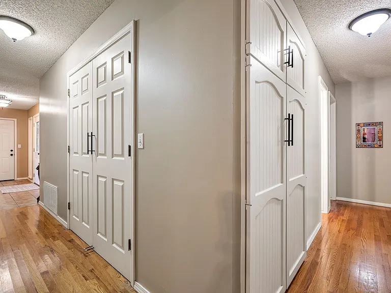 2917 N Mayberry Ln — Photo 12