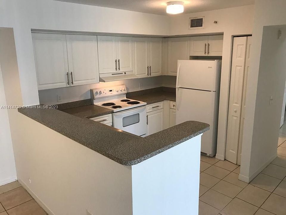 1st image of 13820 NE 3rd Ct APT 309