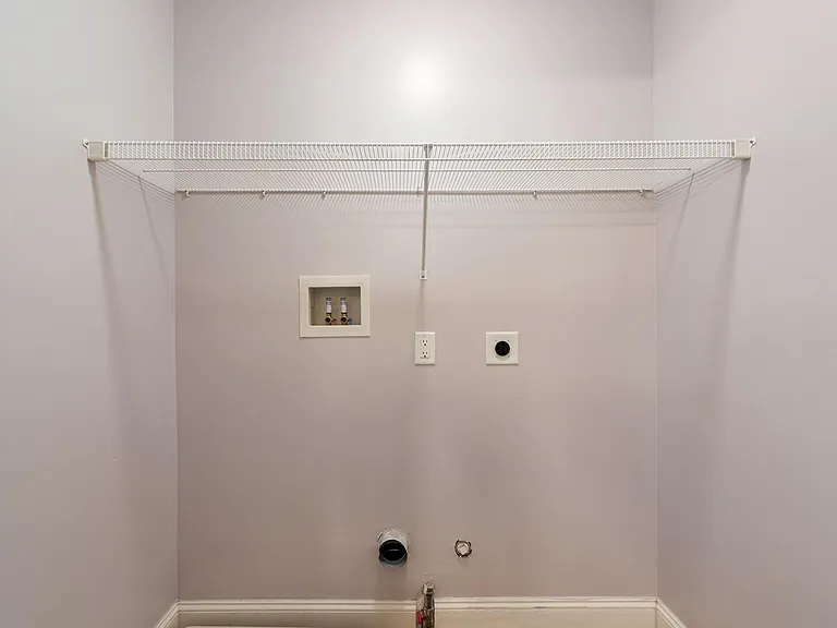7 Butler Ave #5 — Photo 3