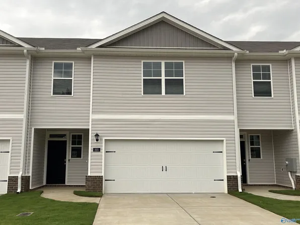225 Maple Spring Trl, Madison, AL 35758