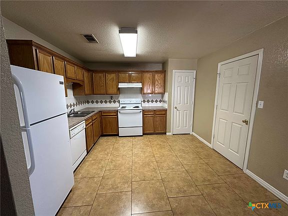5th image of 4002 Hitchrock Dr