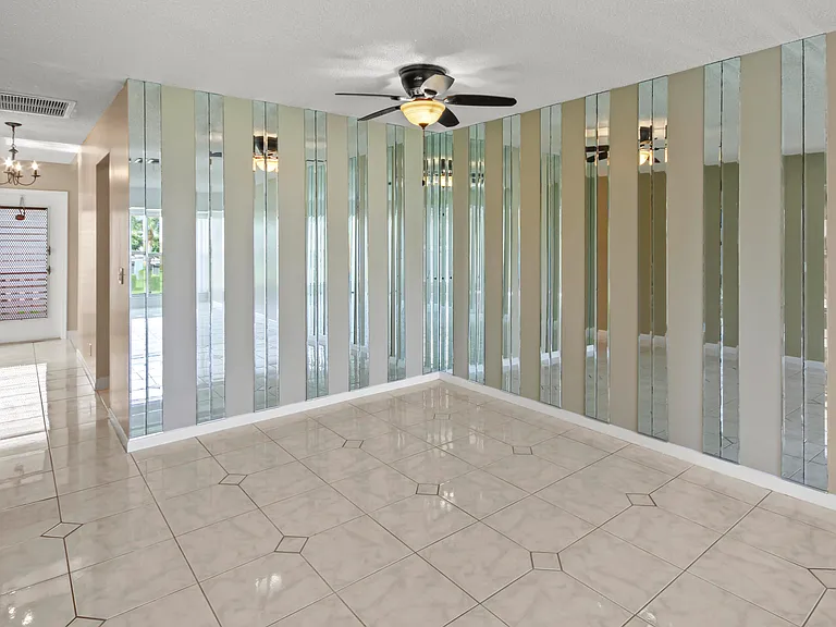 1421 NW 20th Ave #204 — Photo 13
