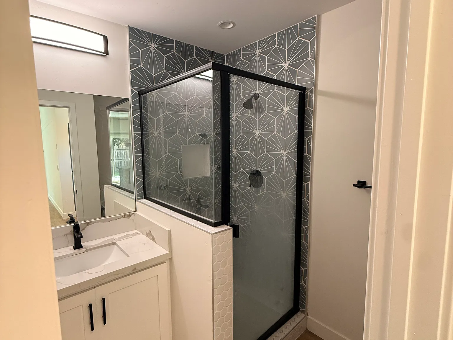4 bed, 1200 sqft, $5,295 — Photo 3