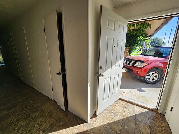 5th image of 301 Avenue H #1