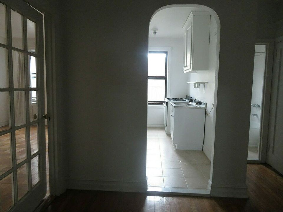 2nd image of 120 W 138th St APT 5H