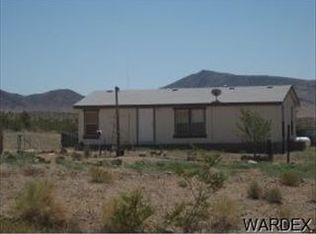 21076 W Calexico Dr, White Hills, AZ 86445