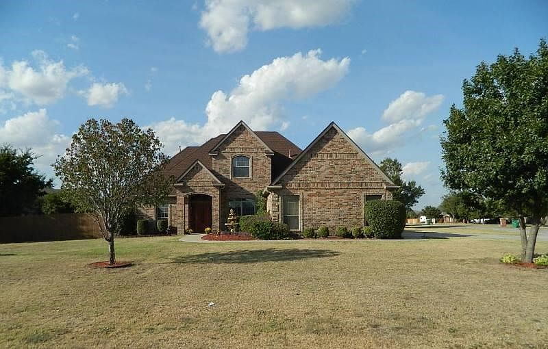 1st image of 7 NW Legacy Dr