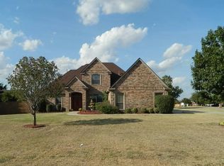 7 NW Legacy Dr, Lawton, OK 73505