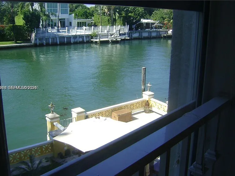 4812 Pine Tree Dr #201 — Photo 15