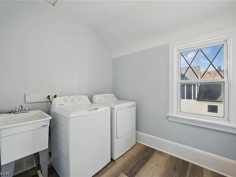 2471 Tremont Ave #UP — Photo 15