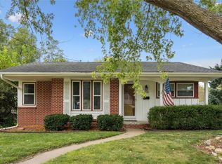 2716 62nd St, Des Moines, IA 50322