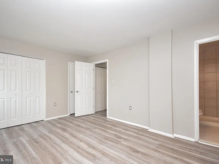 8853 Teakwood Ct — Photo 27