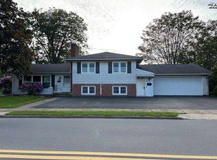 25 Walnut St, Montoursville, PA 17754