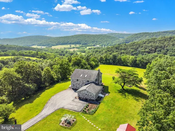 300 Hollow Rd, Newport, PA 17074