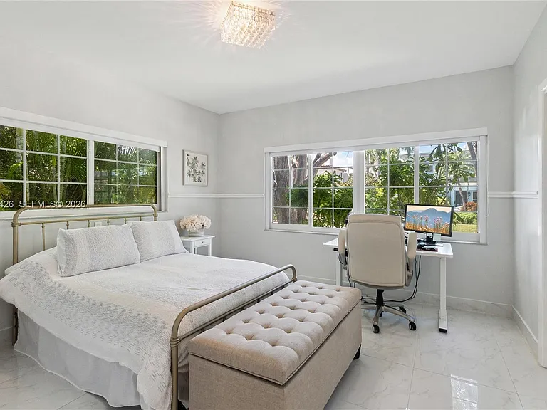 7511 Miami View Dr — Photo 9
