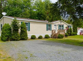 139 Hollister Dr, Moscow, PA 18444