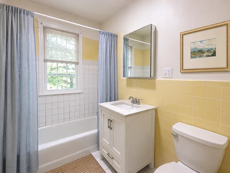 33B Concord Ave #18 — Photo 10