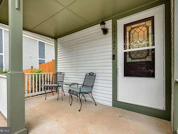 4th image of 15262 Larkspur Ln