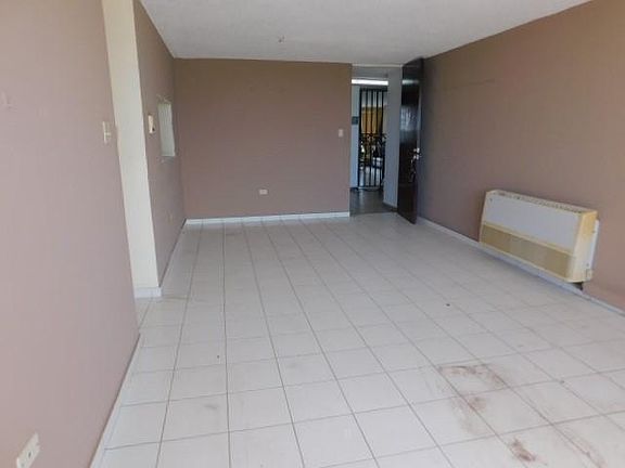 DINING/LIVING AREA