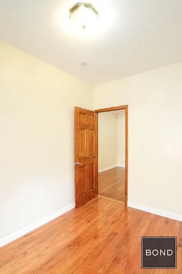 Rented by Bond New York | media 8