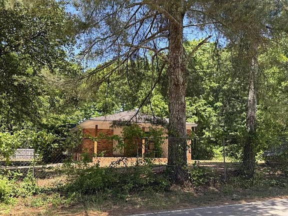 2nd image of 215 Glendale Rd
