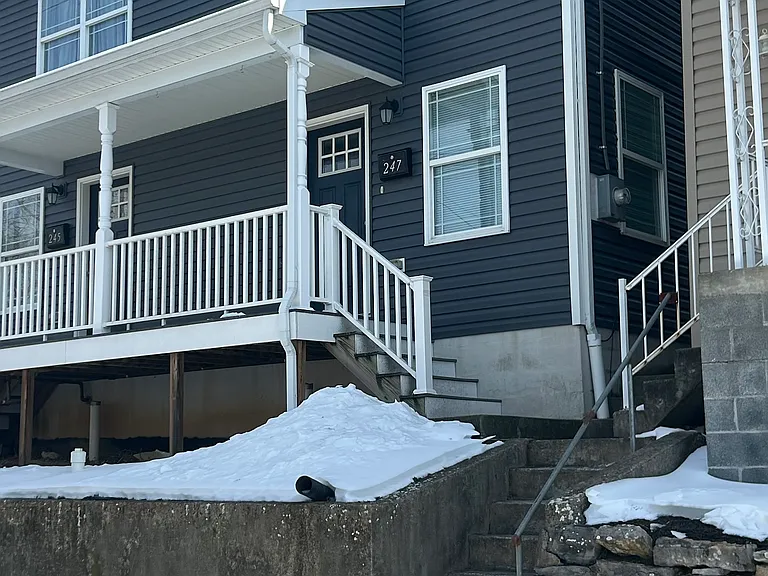 247 Ringgold St — Photo 1