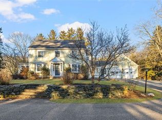 555 Great Rd, Lincoln, RI 02865
