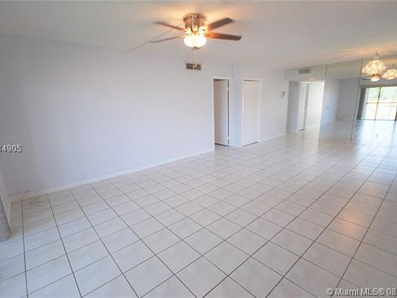 4th image of 16401 Blatt Blvd APT 201